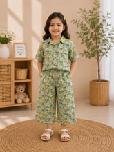 Girls cord set